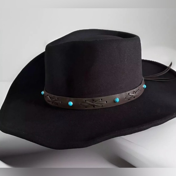 FRYE Womens Western Cowgirl Rodeo Boho Felt Tussle Studs   Hat NWT - Picture 1 of 9